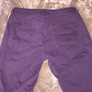 Skinny violet pants